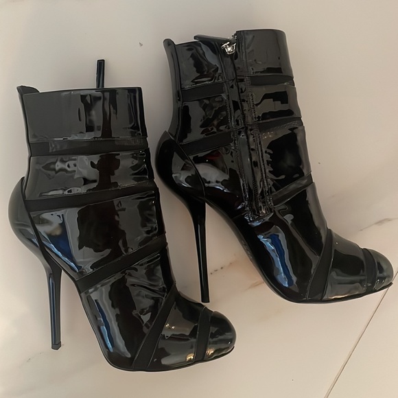 Giuseppe Zanotti patent leather ankle boots 🔥 - Picture 2 of 7